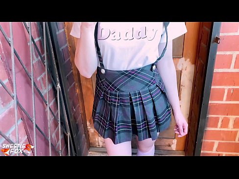 ❤️ 女学生深深地吸吮她的鸡巴，代替上课做爱 ❌ Just porn
